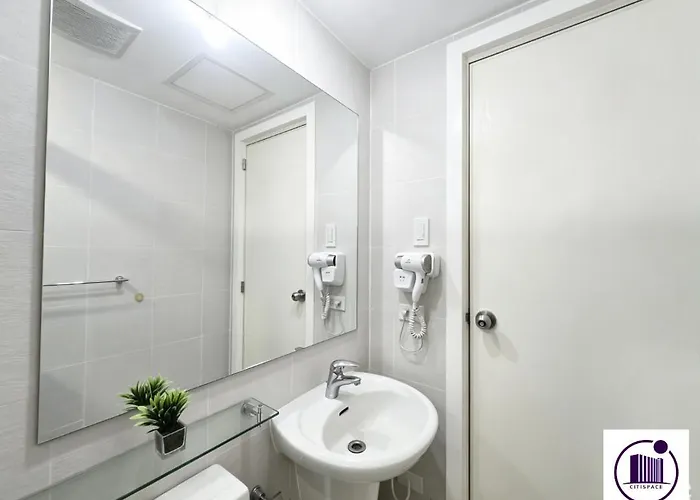 Citispace 1br Condotel At Azure Urban Near Airport #az10a Manila